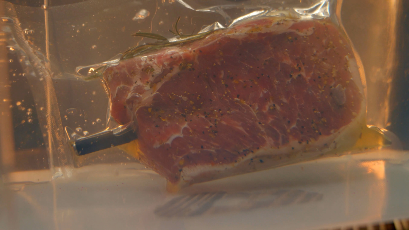 Why to Use a Sous Vide Temperature Probe and Thermometer